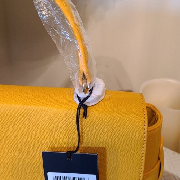 New with Tags Tru Trussardi Yellow Handbag - Picture 7 of 16